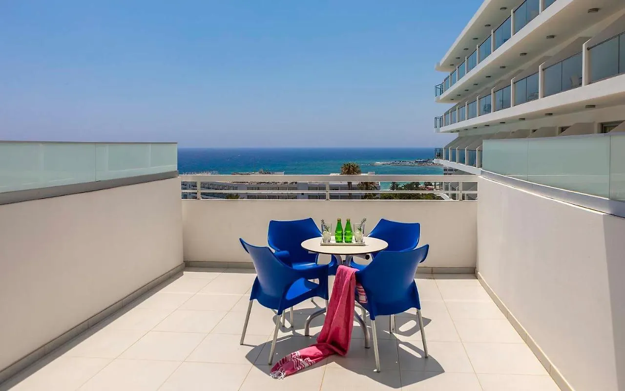Tofinis Hotel Ayia Napa