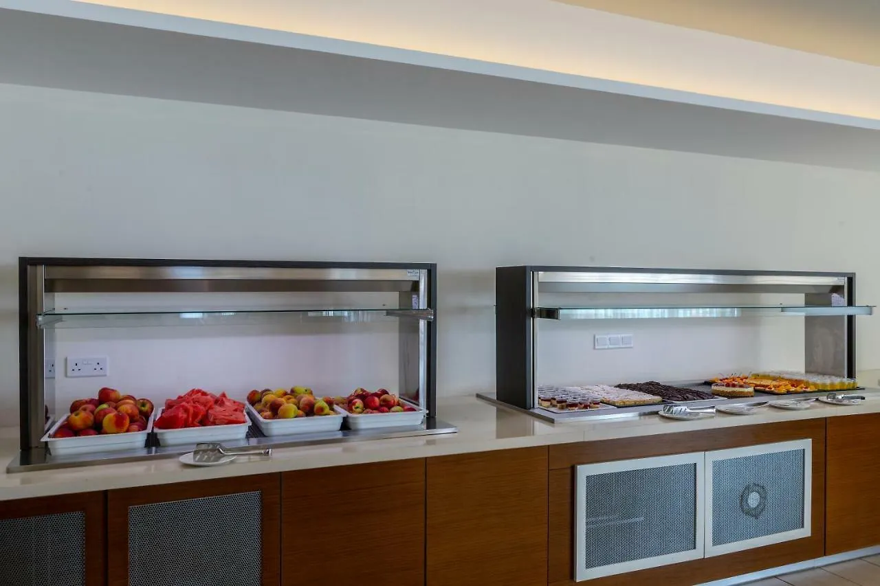 Tofinis Hotel Ayia Napa