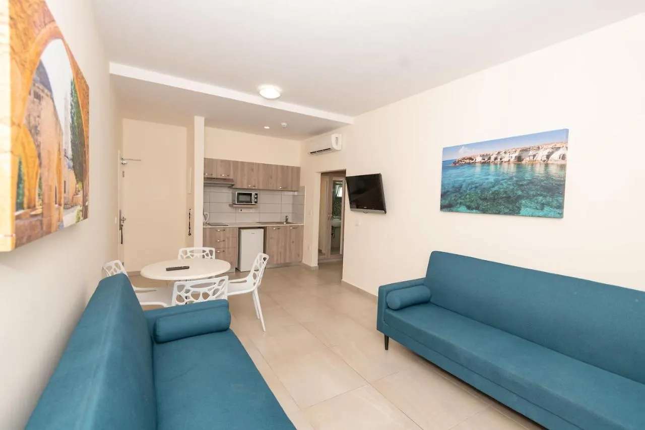 Tofinis Hotel Ayia Napa 4*,