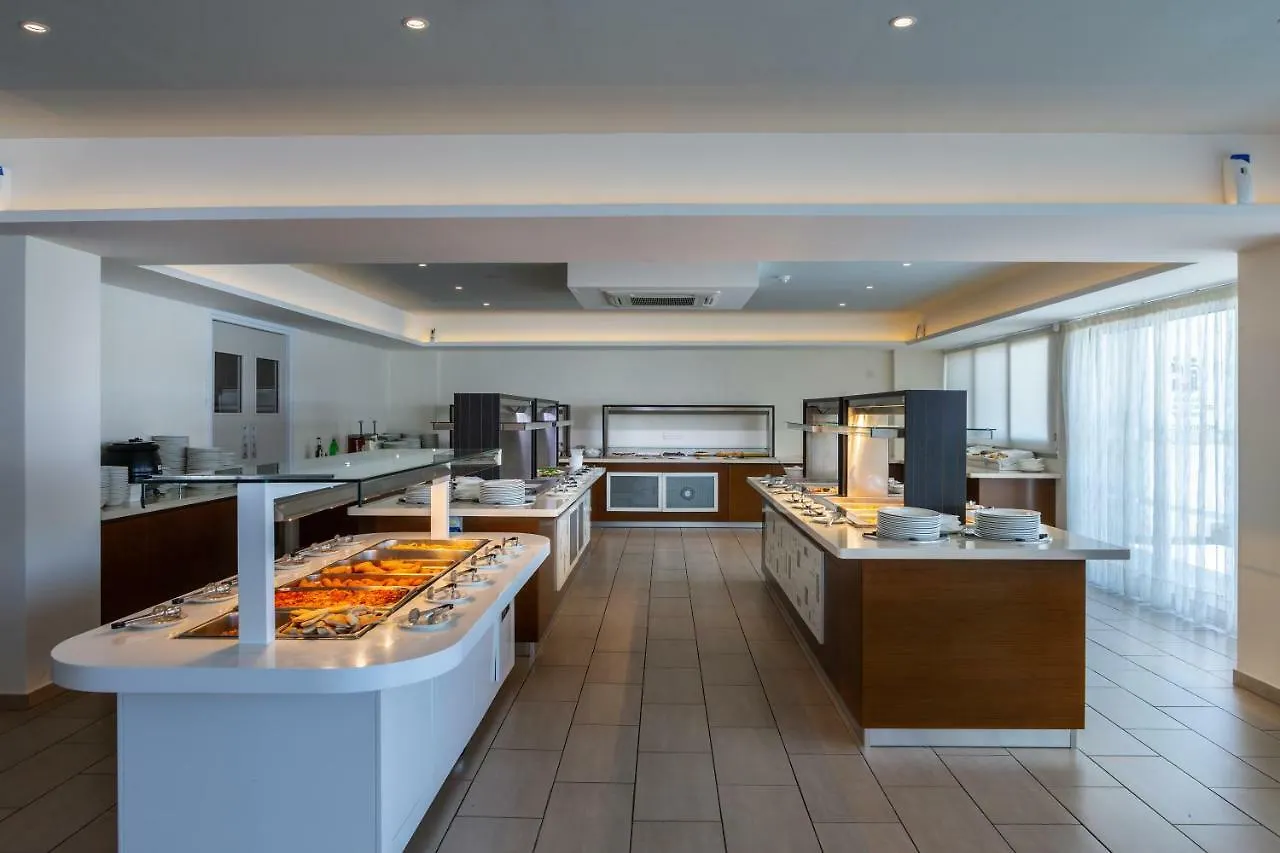איה נאפה Tofinis Hotel קפריסין