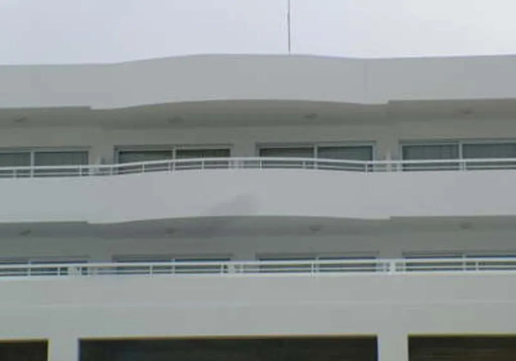 Tofinis Hotel Айя-Напа