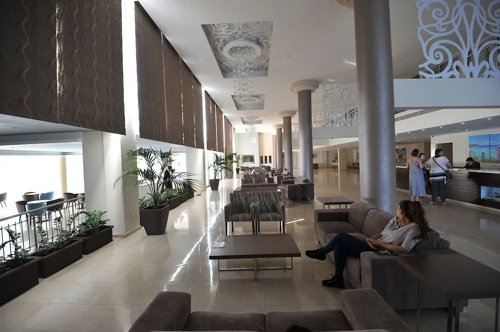 ****  Tofinis Hotel Айя-Напа Кипр