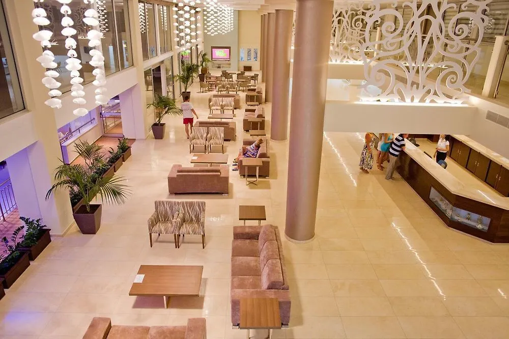 Tofinis Hotel Айя-Напа