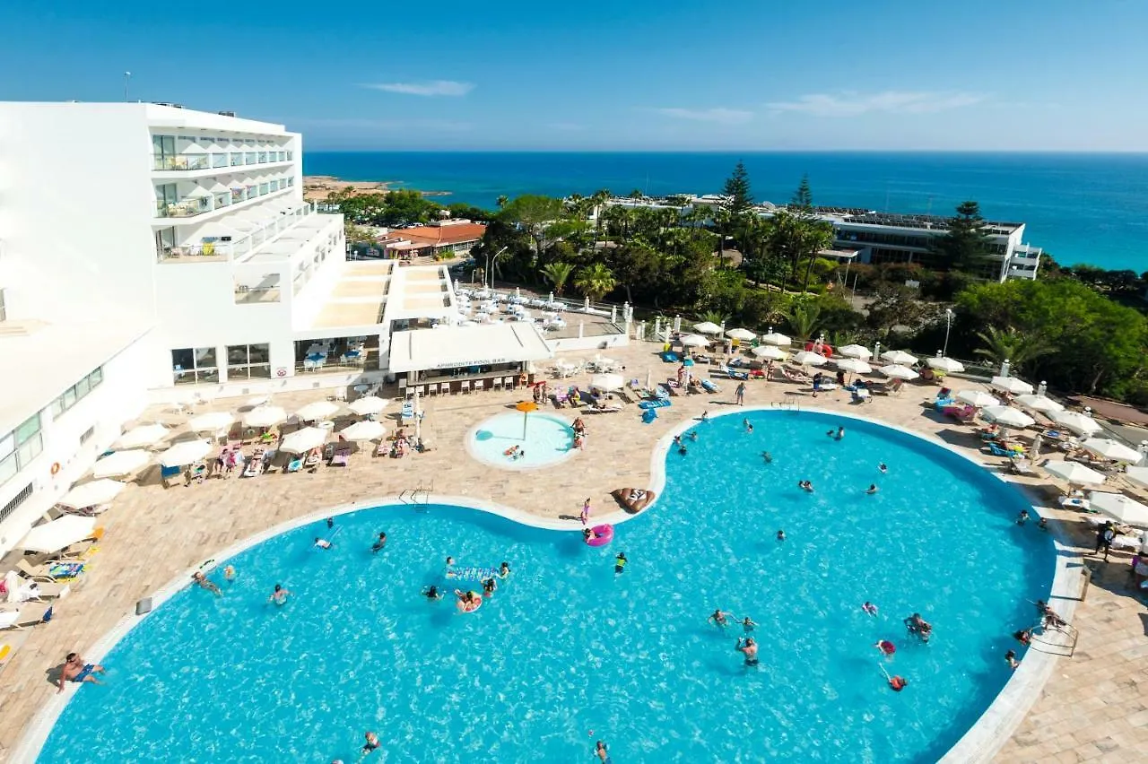 Tofinis Hotel Айя-Напа