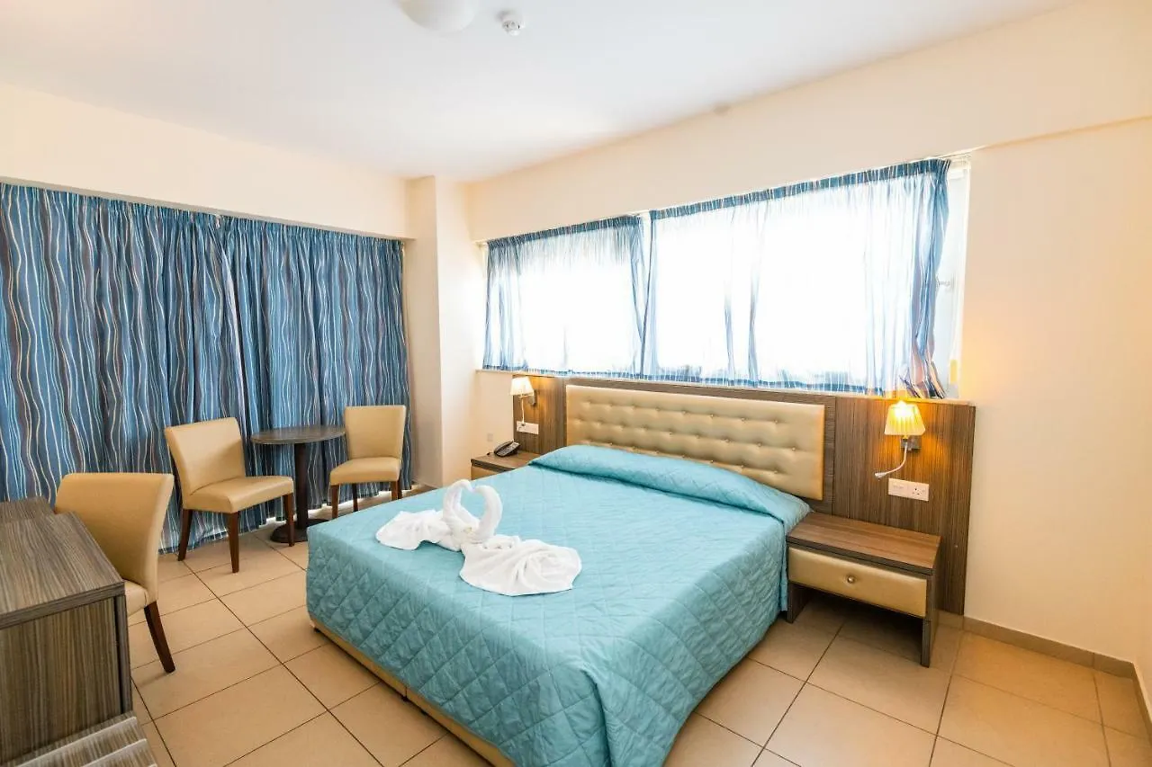 Tofinis Hotel Айя-Напа 4*,