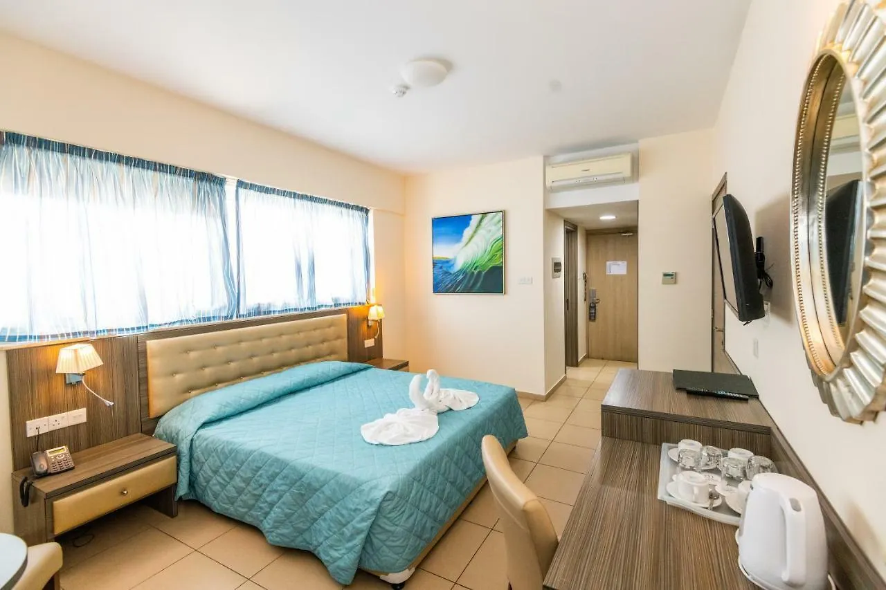 Tofinis Hotel Айя-Напа Кипр