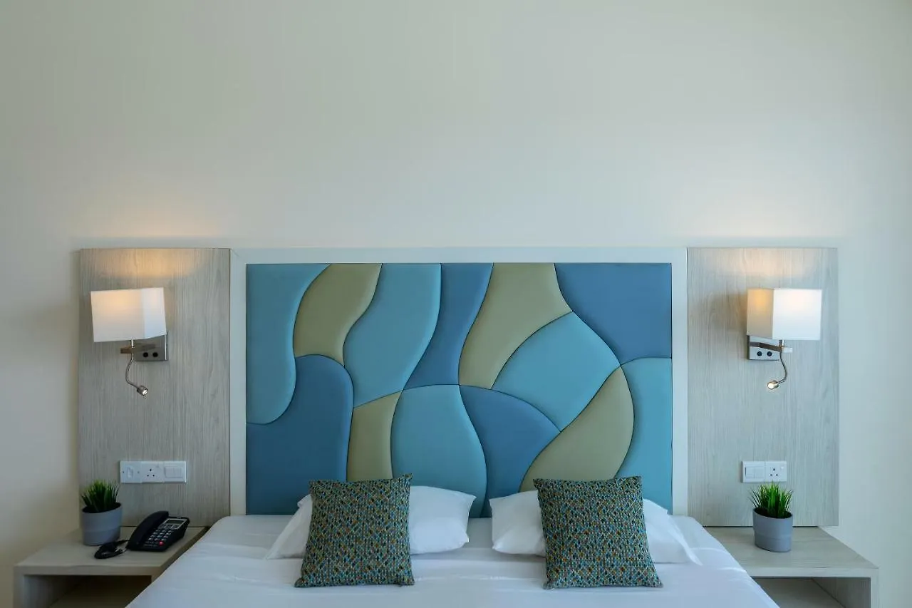 Tofinis Hotel Айя-Напа 4*,  Кипр